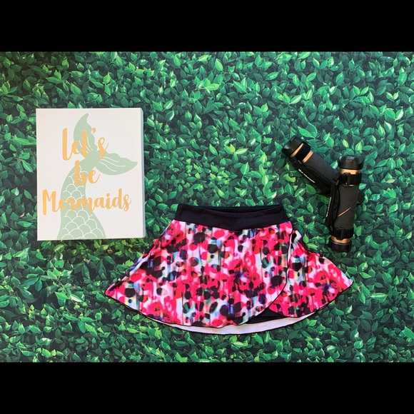 Athleisure - Pink Blur Skort - Picture 6 of 7